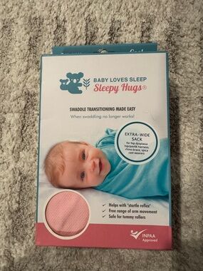 NIB - Baby Loves Sleep Sleepy Hugs Swaddle Sack - Pink - 0-3m